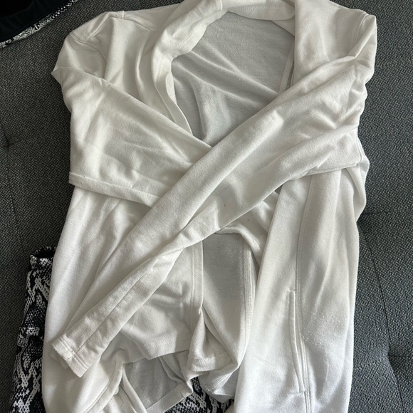 Marika Printed Leggings and Bra Set Size XS - Picture 7 of 9